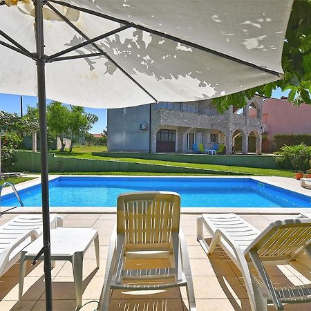 Double Room With Pool 2261 เมดูลิน ภายนอก รูปภาพ