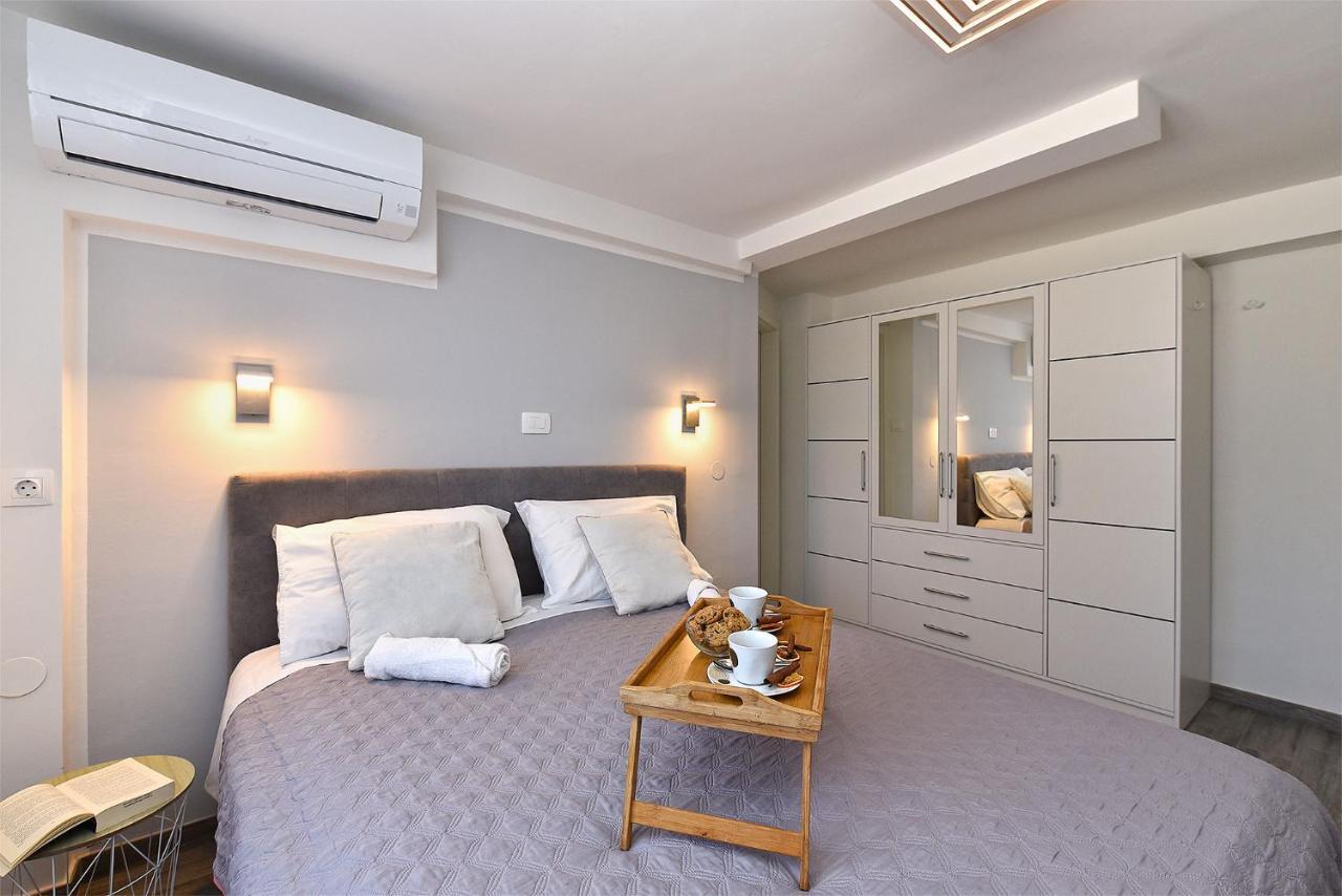 Double Room With Pool 2261 เมดูลิน ภายนอก รูปภาพ